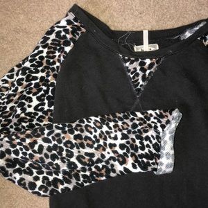 Cheetah sleeve top!